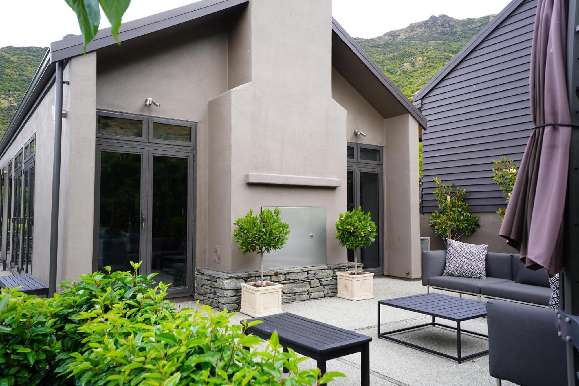 Mt Rosa Lodge Boutique Vineyard Accommodation Wanaka Dış mekan fotoğraf