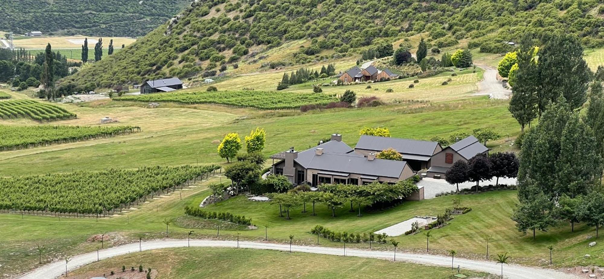 Mt Rosa Lodge Boutique Vineyard Accommodation Wanaka Dış mekan fotoğraf