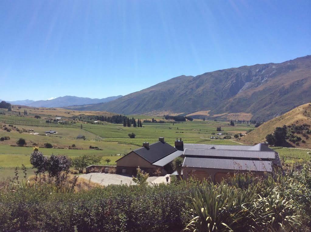 Mt Rosa Lodge Boutique Vineyard Accommodation Wanaka Dış mekan fotoğraf